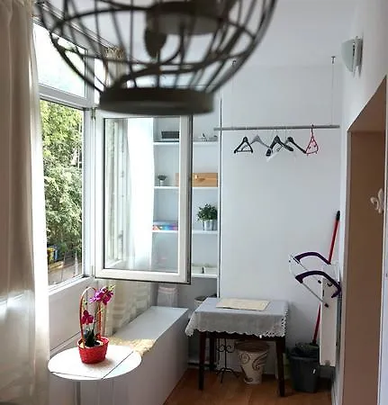 아파트 Amzei Studio *