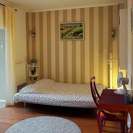 Amzei Studio شقة *